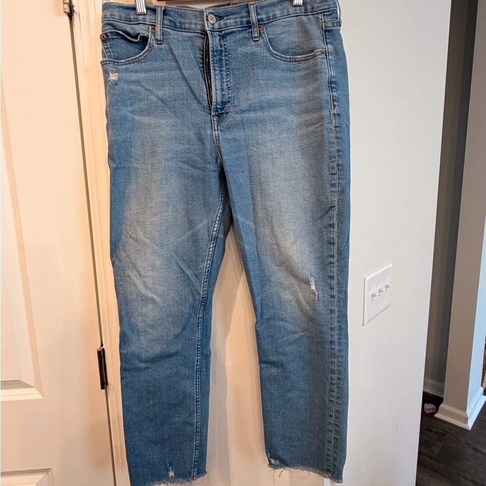 GAP High-Rise Cigarette Jeans in Medium Wash